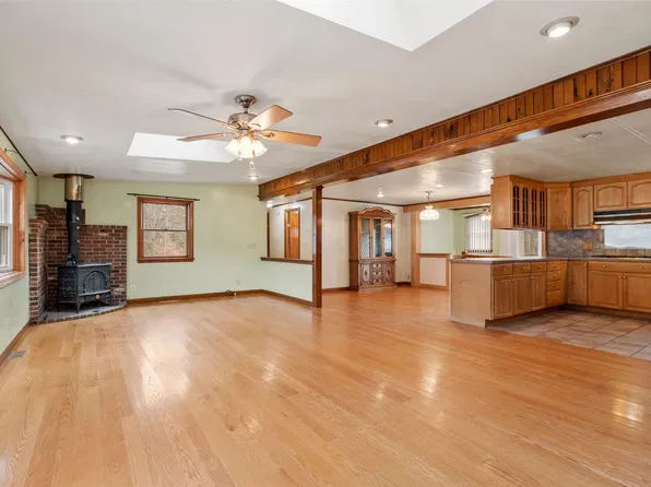 36 Vaillancourt Drive, New Ipswich, NH 03071