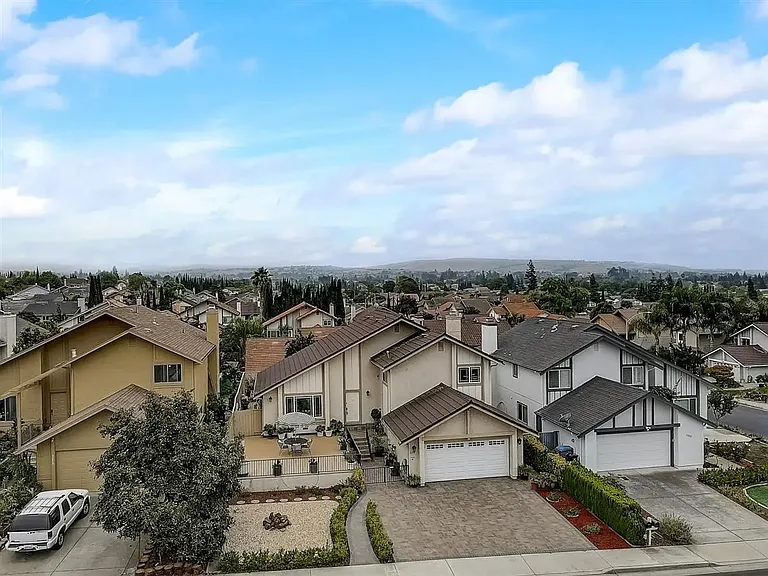 3210 Gatelight Ct — Photo 4