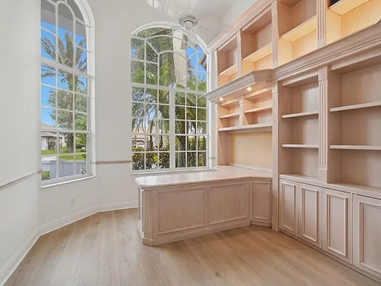 1716 NW 124th Way — Photo 35