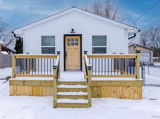 1825 Manse Rd, Waterford, MI 48328