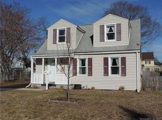 24 Hockanum Dr, East Hartford, CT 06118