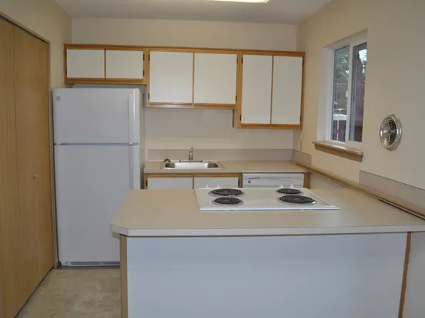 509 N Morton St APT 2, Newberg, OR 97132