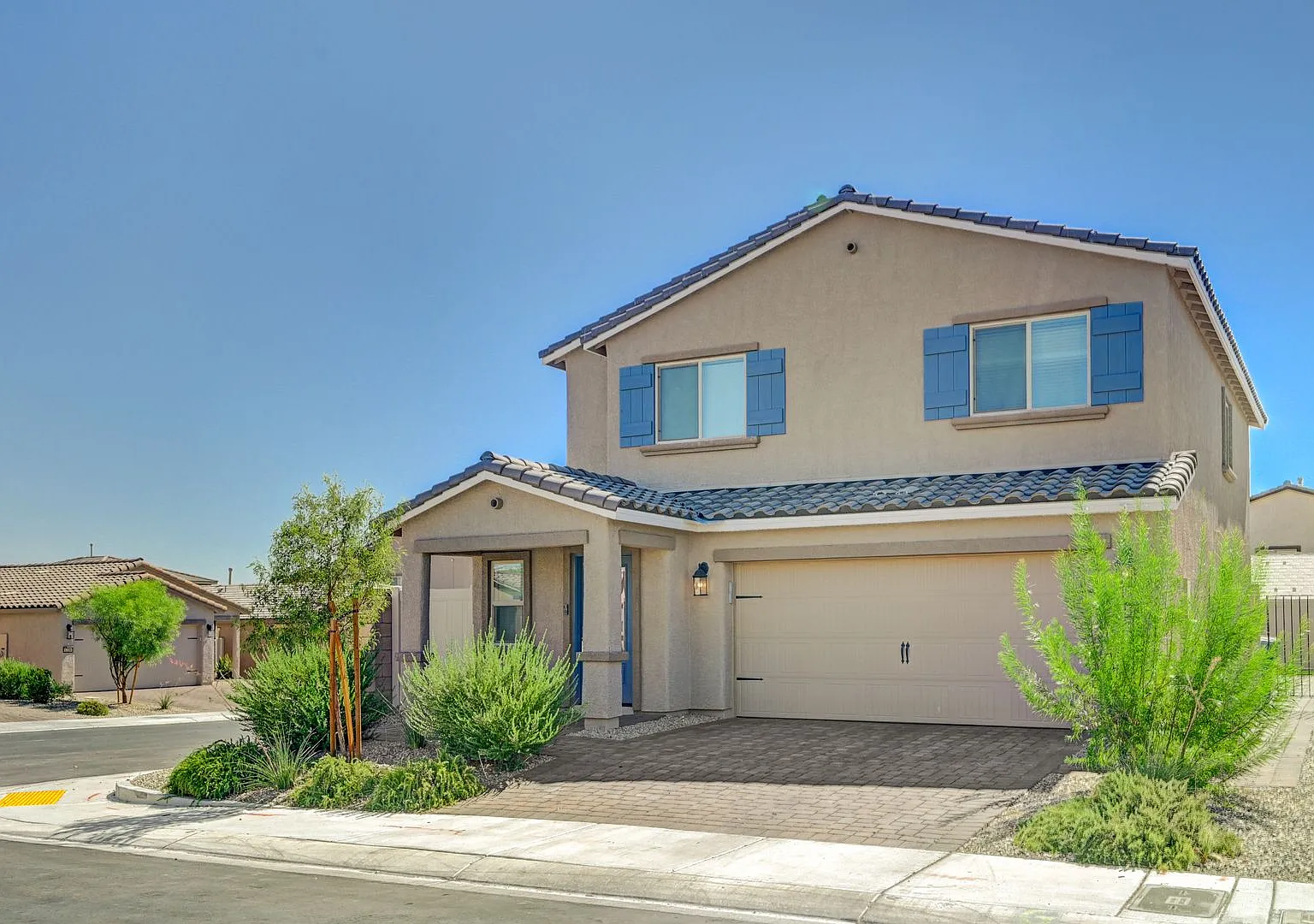 Upgraded 5 bedroom home in Cul-De-Sac!! — Photo 2