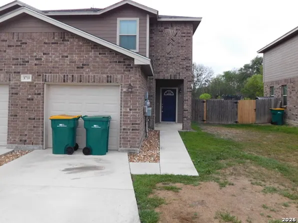 8710 8th St #2, Converse, TX 78109
