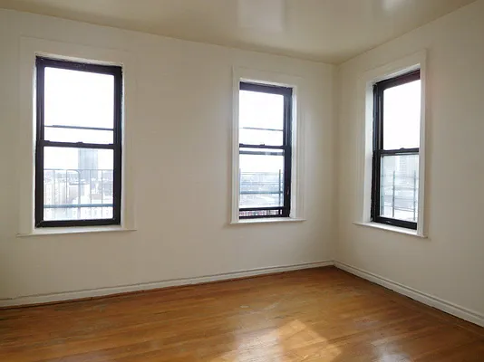 Rented by Bohemia Realty Group | media 12