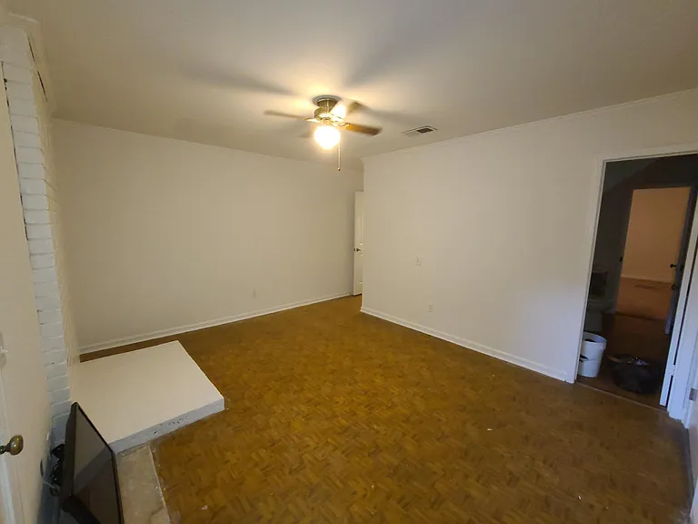 3928 Butterfield Dr NW — Photo 33