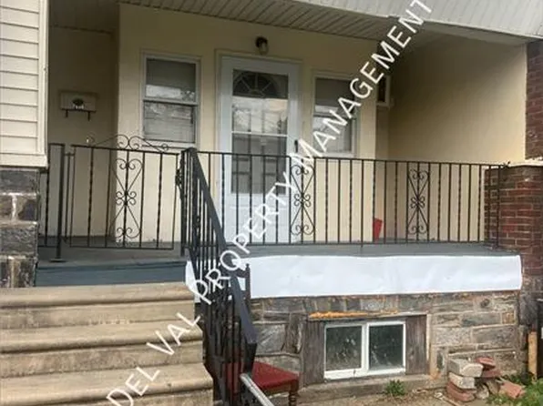 2445 S Edgewood St, Philadelphia, PA 19142