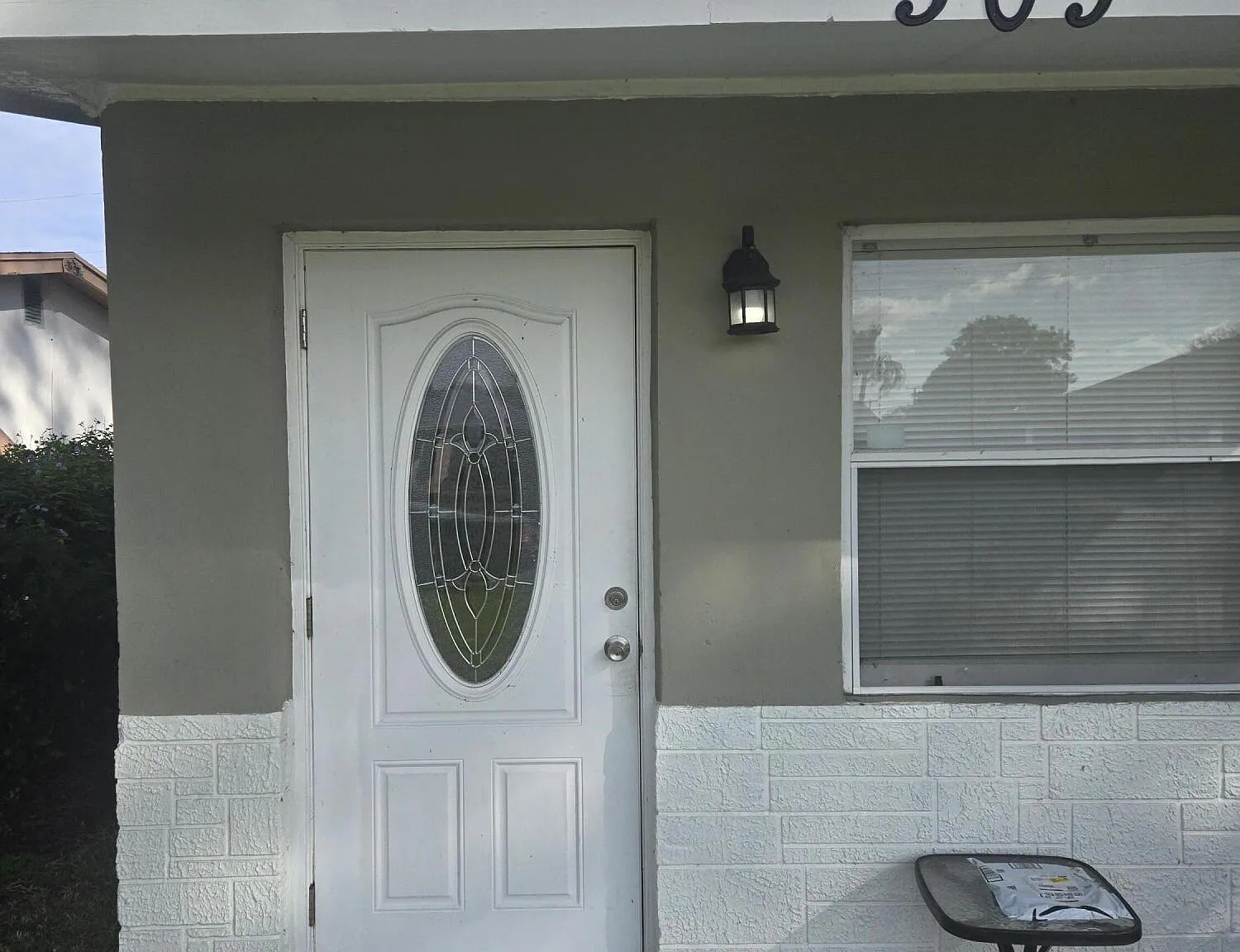 4 bed, 2.0 bath, 1092 sqft, $2,995 — Photo 1
