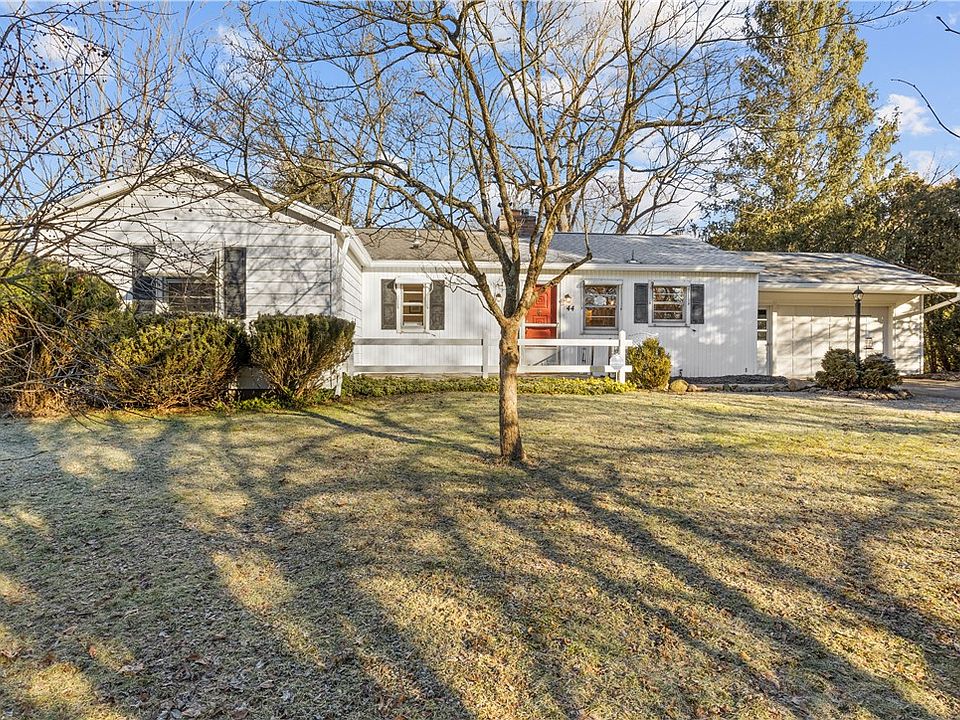 1st image of 44 Kenmont Dr