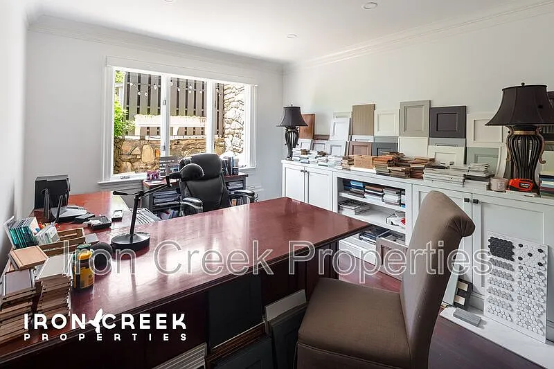3 bed, 2.5 bath, 2382 sqft, $3,495 — Photo 3