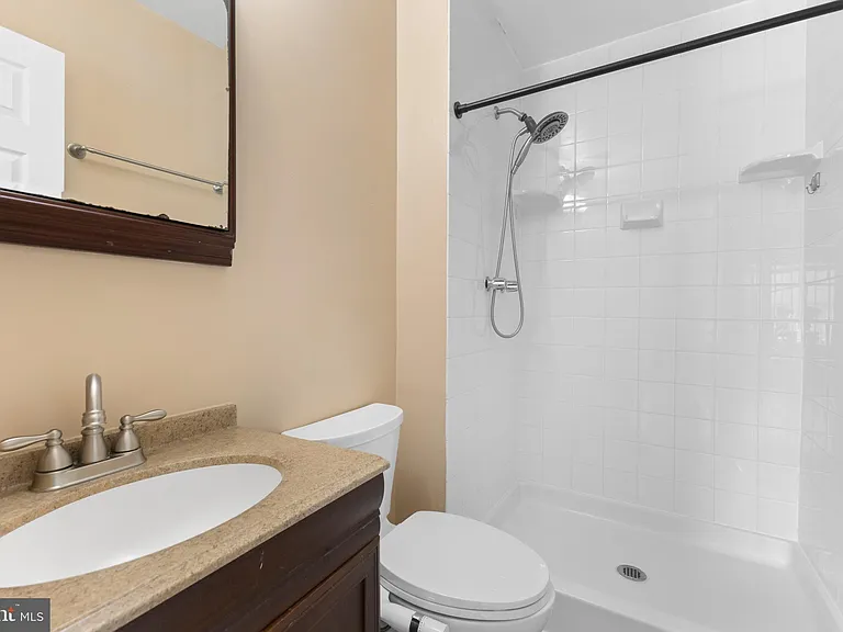 2813 Cambridge Dr — Photo 21