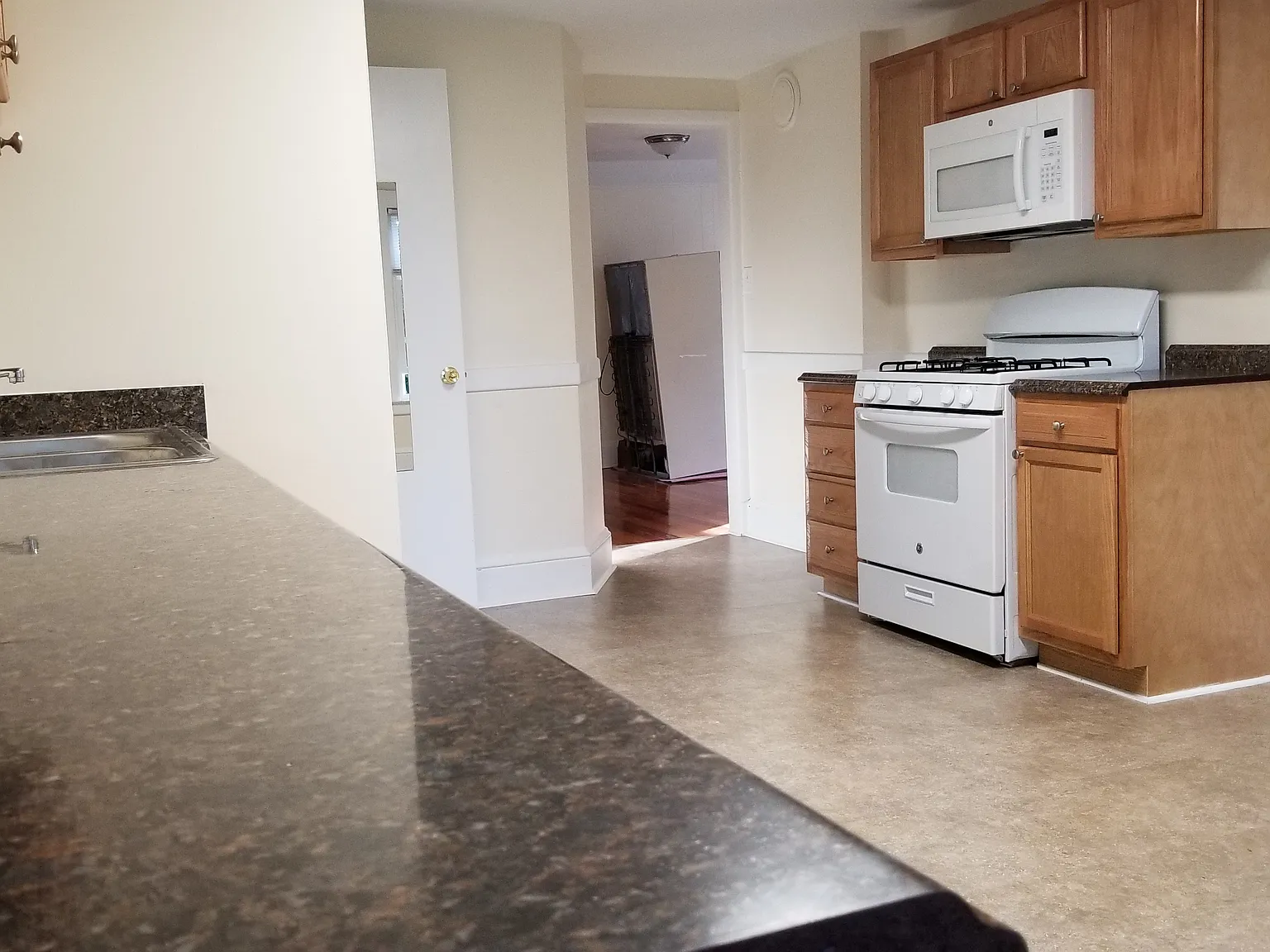 2 bed, $1,550 — Photo 3