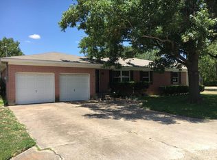112 W Warren St, Hewitt, TX 76643