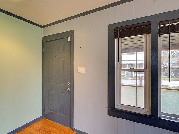 3rd image of 6 Lyman St