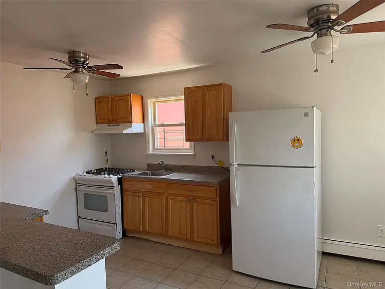 6935 De Costa Ave — Photo 4