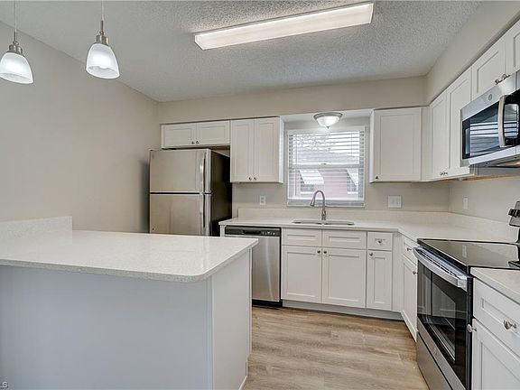 4th image of 8161 Kings Bay BLVD