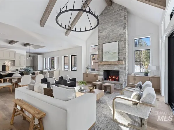 64 Ponderosa Ridge Ct, Donnelly, ID 83615