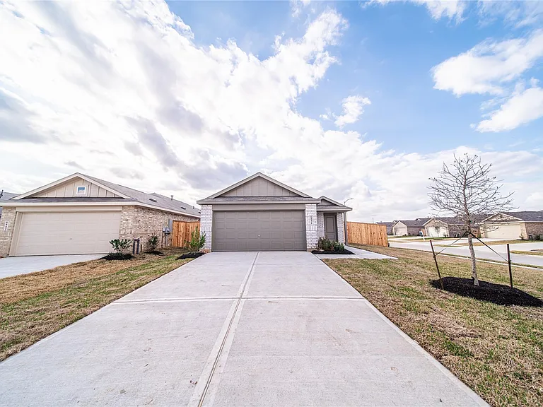 6851 Eastern Cottonwood Ln — Photo 3