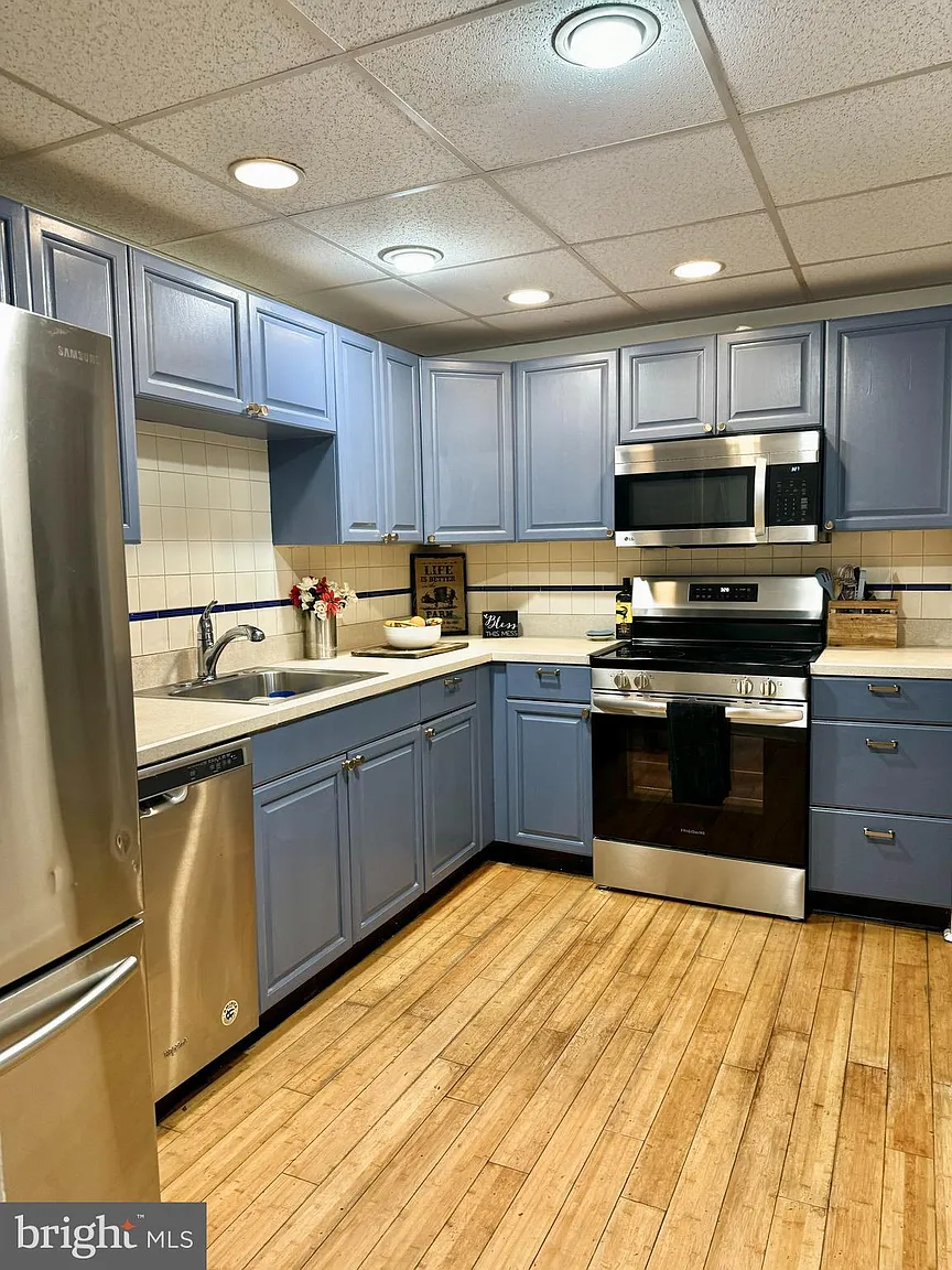 1518 Manley Rd APT A2 photo 1