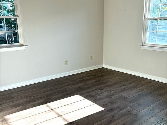 5th image of 4326 Tides Ct #B