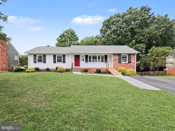 313 Laurel Ave, Fredericksburg, VA 22408