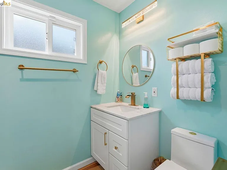 2269 Cypress Ave — Photo 7