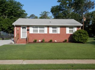 611 Page Dr, Hampton, VA 23669