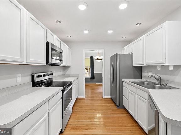 5th image of 3706 Andover Ln