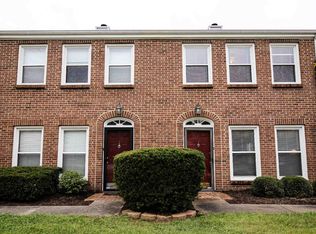 1041 Chinoe Rd, Lexington, KY 40502