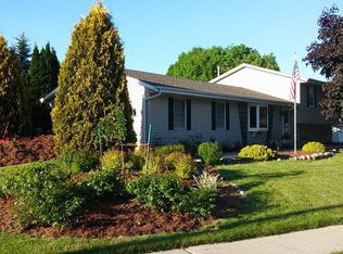 W198N16518 Linden Dr, Jackson, WI 53037