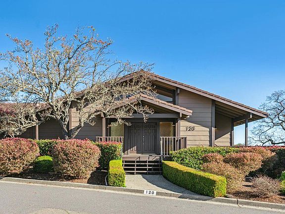 3rd image of 120 Cabro Court