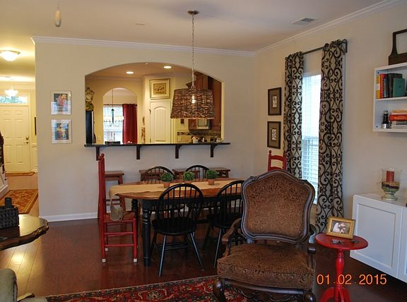 Breakfast nook with wood flr