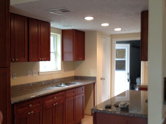 5th image of 16111 Blackhawk Blvd
