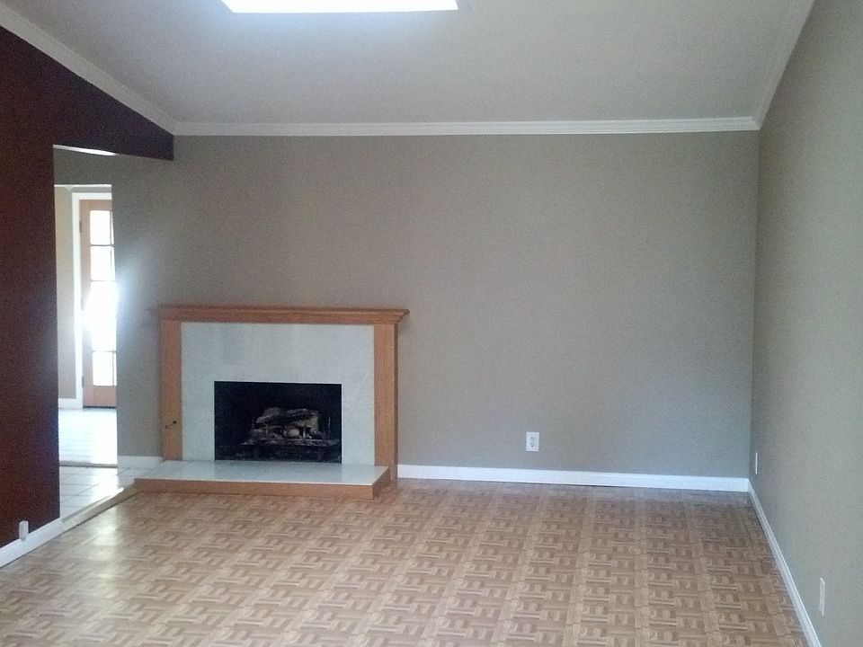 1st image of 3901 W Elkwood St