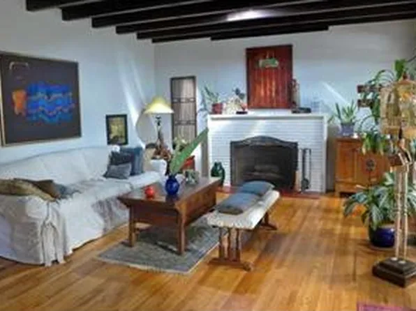 3289 Kelton Ave, Los Angeles, CA 90034