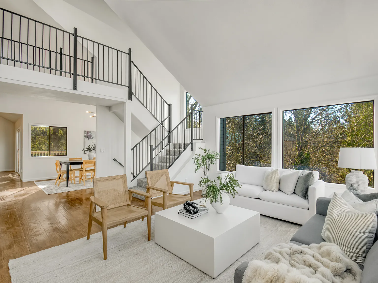 3 bed, 2.5 bath, 2544 sqft, $3,500 — Photo 4