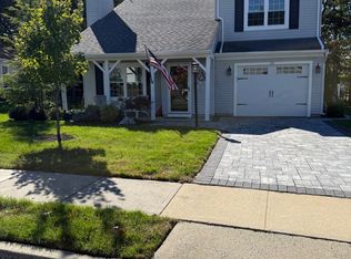 21 Willow Dr, Barnegat, NJ 08005