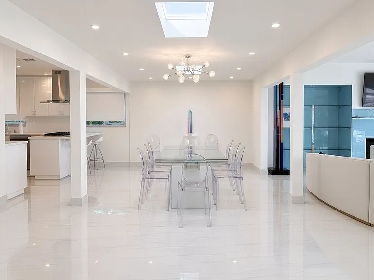 18222 Coastline Dr — Photo 23
