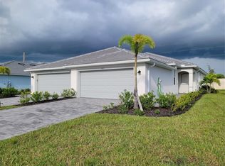 8117 Shore Lake Dr, Englewood, FL 34224