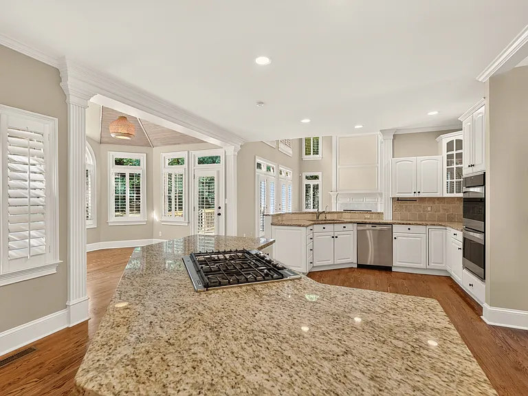 4811 Old Course Dr — Photo 48