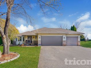 13850 Aster Ln, Rogers, MN 55374
