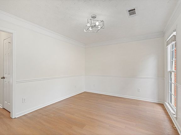 3rd image of 3305 Karen Ct