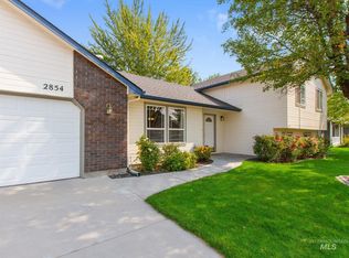 2854 N Valley Green Way, Meridian, ID 83642