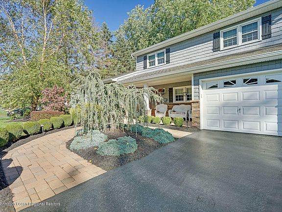 4th image of 66 Heritage Dr