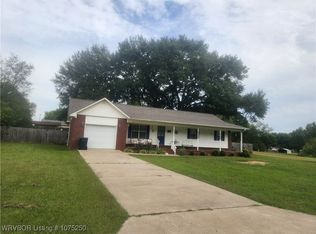 323 Cherokee Dr, Lamar, AR 72846