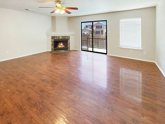 3rd image of 9807 SUNSET PL