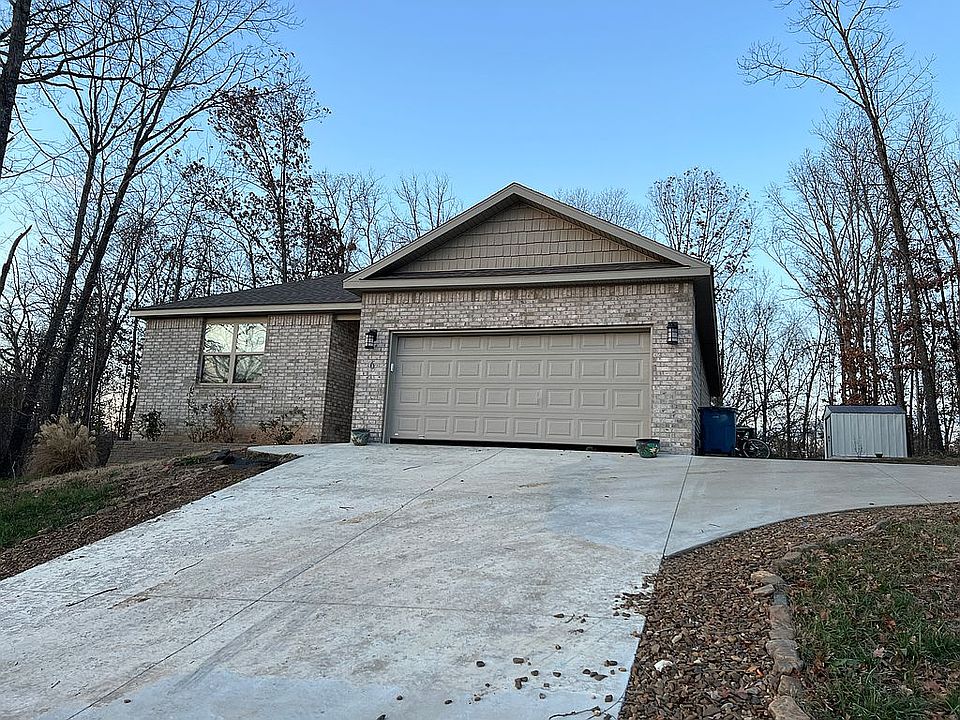 1st image of 6 Harborough Dr