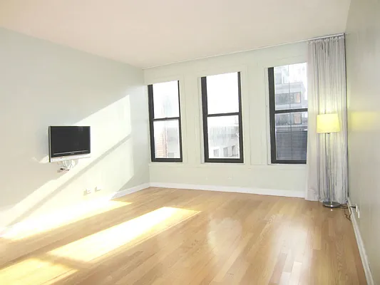Rented by Keller Williams NYC | media 17
