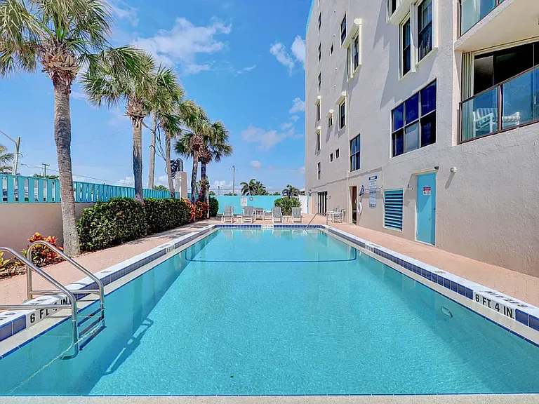 355 S Ocean Dr #807 — Photo 8