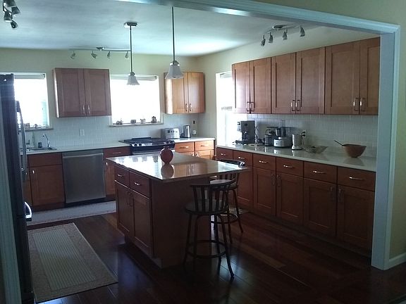 5th image of 900 W Harrison Ave